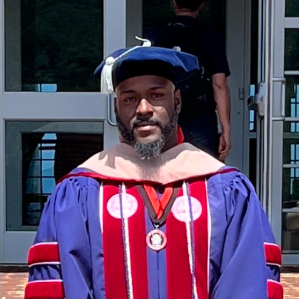 Meet your Posher, Pierre